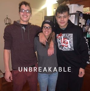 Meet your Posher, Lois